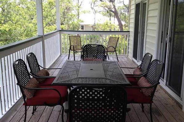 [Image: A Hidden Treasure --Spacious, Comfortable Home, Private Pool, Beach Access]