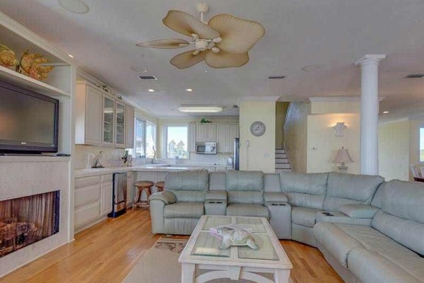 [Image: Heaven's Gate: 8 BR / 6.5 BA Beach Front in Saint George Island, Sleeps 24]