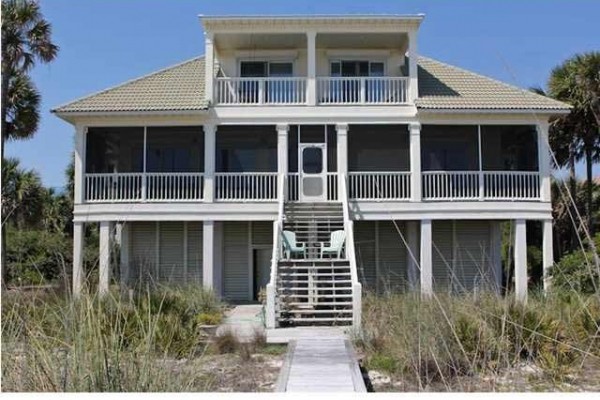 [Image: Elegant Beachfront Retreat]