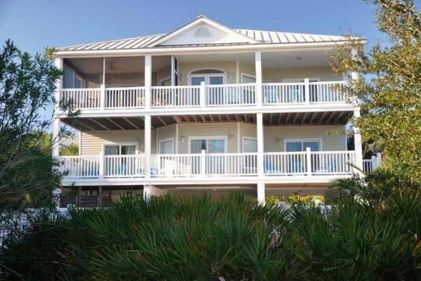 [Image: Private Pool, Beach Views, Bikes, High Def Directtv. Fall Special $300 Off !!]