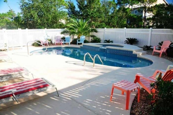 [Image: Private Pool, Beach Views, Bikes, High Def Directtv. Fall Special $300 Off !!]