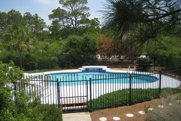 [Image: Upscale 4 Masters, Huge Waterfall Pool, Great Gulf Views, Family &amp; Pet Friendly]