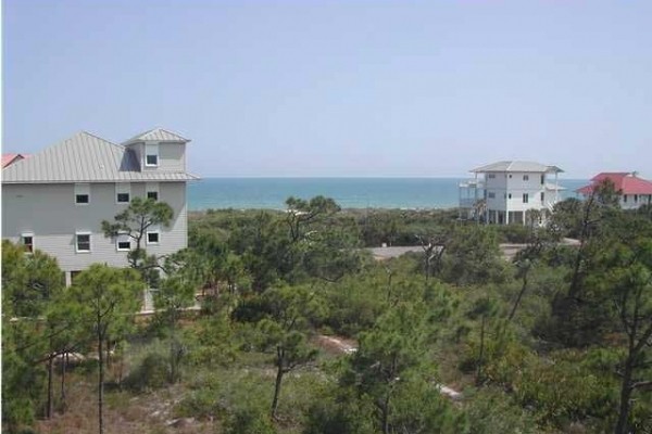 [Image: 3BR Gulf View Beach House, with Pool and Jacuzzi, Pet Friendly]