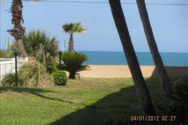 [Image: Amazing Ormond Beach Condo - Pool, Private Beach &amp; Much More]