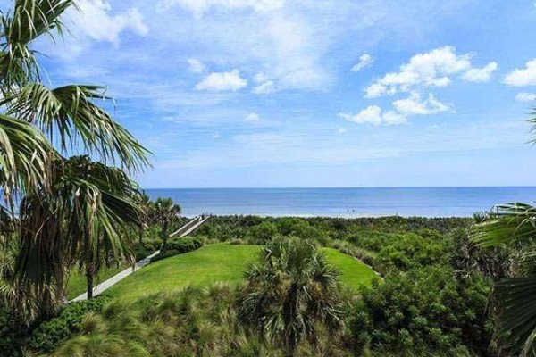 [Image: Cinnamon Beach 732, 3rd Floor Oceanfront, Hdtvs, 2 King Beds, Wifi, Sleeps 10]