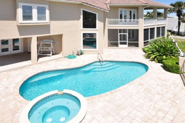 [Image: Ocean Delight, Beach Front, 4 Bedrooms, Private Heated Pool &amp; Heated Spa]