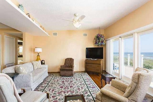 [Image: Stairway to Heaven Ocean Front, Newly Updated, Hdtv, 2 Kitchens and More]
