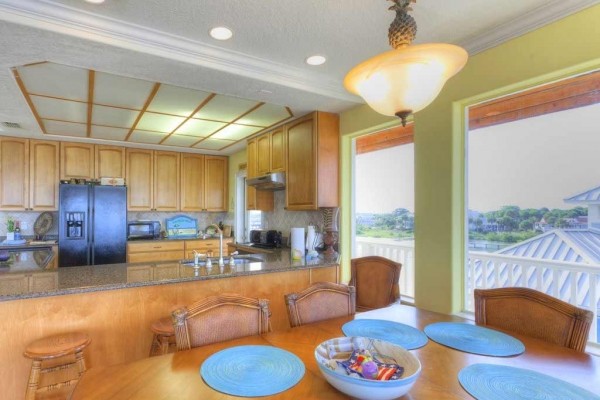 [Image: Blue Water View, Beach Front House, 4 Bedrooms, Elevator, Hdtv]