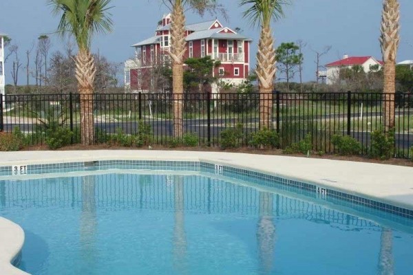 [Image: Luxury Gulf Front Beach House - Pool - Pets Ok]