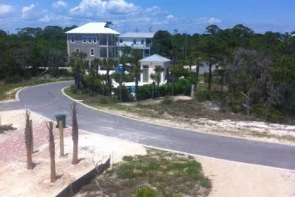 [Image: Gulf Front *** Premier Home *** Recent Build Beach House]