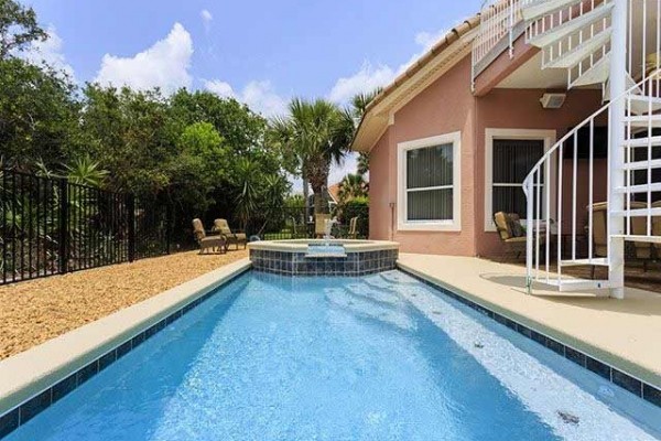 [Image: Casa Del Sol, Heated Private Pool, Private Beach Path - Crow's Nest Bedrooms]