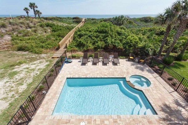 [Image: Cinnamon Beach Tiki Tides, Ocean Front, 7 Bedrooms, Pool, Spa, Tiki Bar]