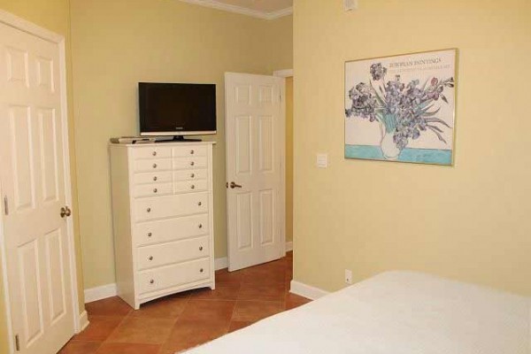 [Image: Gorgeous New Sea Spray Riverside 1br1ba!! Ground Floor Walk Out- Pool Front!]