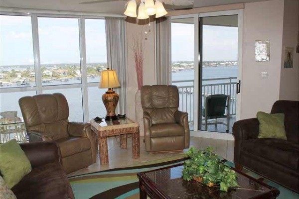 [Image: Brand New Sea Spray Riverside 2BR 2BA- Amazing 9th Floor Views!]