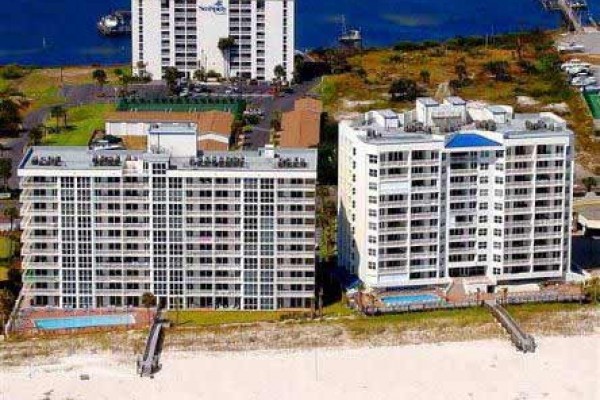 [Image: Great 3BR/3BA on Beach! Awesome Views!!!]