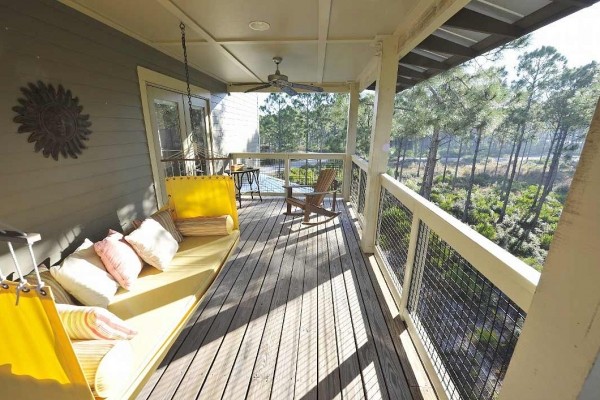 [Image: Walk to the Beach! 3 Bdrm Multi Level Home, Community Pool. Sleeps 6.]