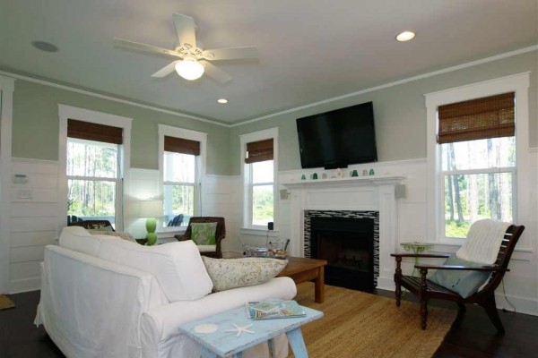 [Image: Gorgeous Coastal Retreat in Summer Camp Beach, Sleeps 7]