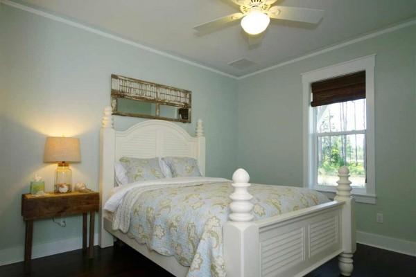 [Image: Gorgeous Coastal Retreat in Summer Camp Beach, Sleeps 7]