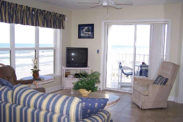 [Image: Luxury Oceanfront- 4th Floor Unit-Private/Quiet Condo-at New Smyrna Beach - Fl]