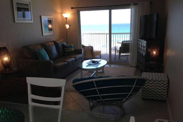 [Image: Stunning Direct Ocean Front Condo! Elegantly Furnished. Wifi. No Drive Beach!]