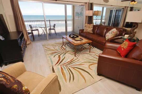[Image: Ocean Paradise: Completely Remodeled Direct Oceanfront Unit]