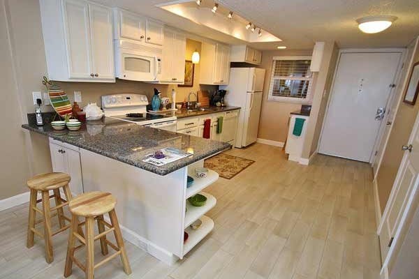 [Image: Ocean Paradise: Completely Remodeled Direct Oceanfront Unit]