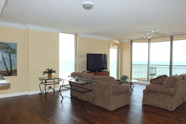 [Image: Panoramic Private Ocean/Beach Front, 3bd/3.5BA/Sleeps 6]