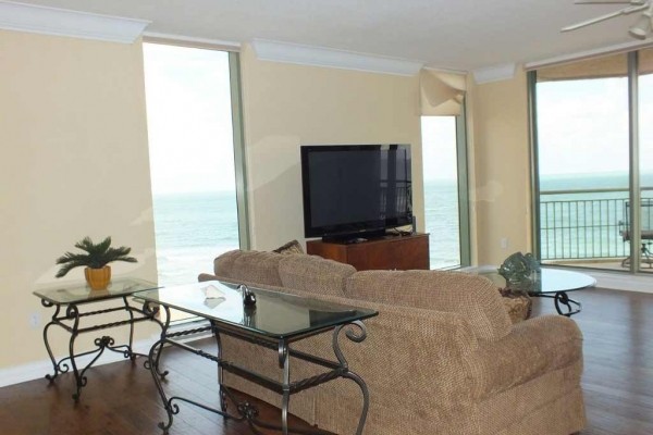 [Image: Panoramic Private Ocean/Beach Front, 3bd/3.5BA/Sleeps 6]