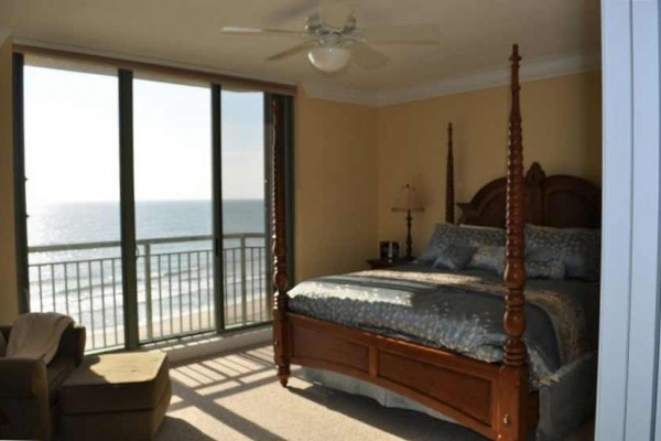 [Image: Panoramic Private Ocean/Beach Front, 3bd/3.5BA/Sleeps 6]