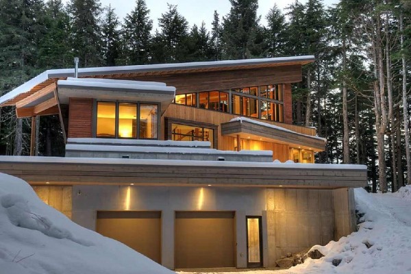 [Image: Newly Completed Mountainside Private Retreat]
