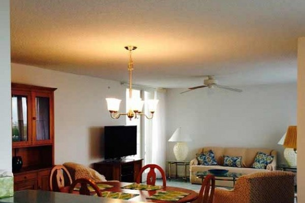 [Image: Beautiful 6th Floor South Corner 3 BR, 2 Bath Condo W/Ocean to River Views]