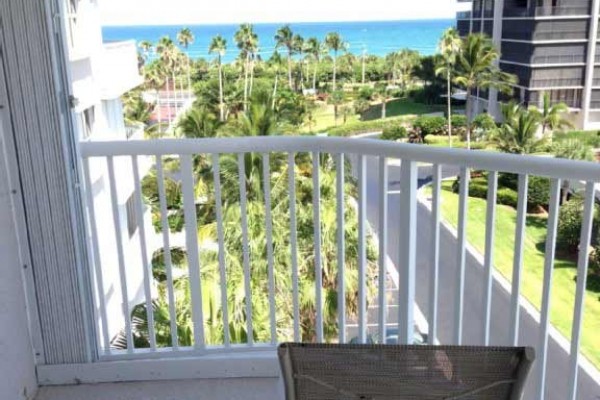 [Image: Beautiful 6th Floor South Corner 3 BR, 2 Bath Condo W/Ocean to River Views]