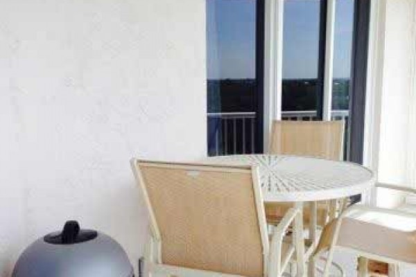 [Image: Beautiful 6th Floor South Corner 3 BR, 2 Bath Condo W/Ocean to River Views]