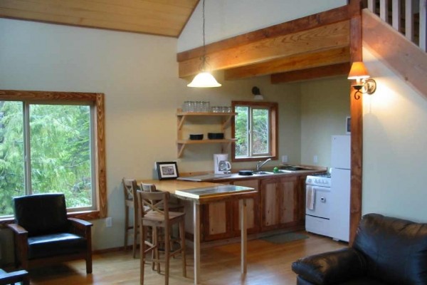 [Image: Beautiful Family-Friendly Cabin with Everything You Need for a Relaxing Get-Way]