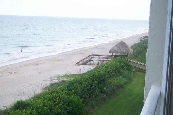 [Image: Two Bedroom Oceanfront Condo Sleeps 4-6]