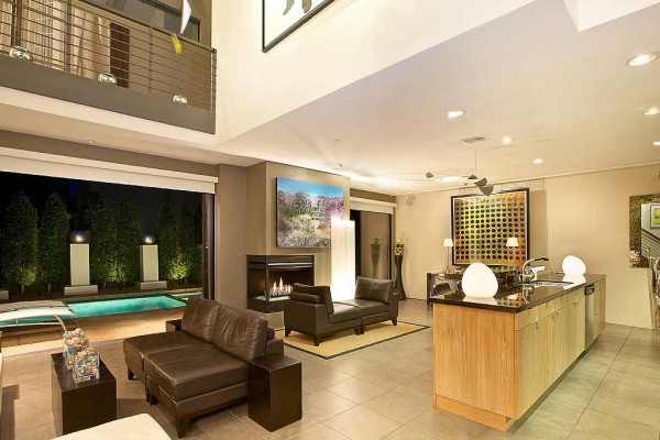 [Image: Contemporary Chic Condo Private Pool Separate Guesthouse]