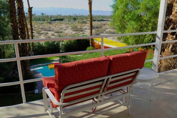 [Image: Howard Hughes Mini Estate: 3 BR / 3 BA Home in Palm Springs, Sleeps 6]