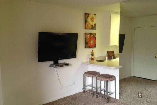 [Image: Biarritz Vacation Rental - Fully Furnished One Bedroom Condo]