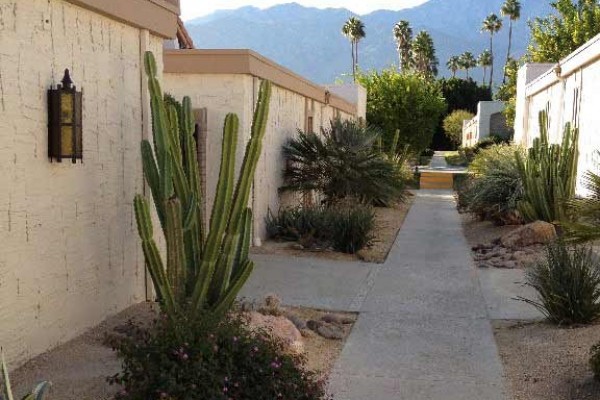 [Image: Beautiful South Palm Springs Condo in the Highly Desired Canyon Sands]
