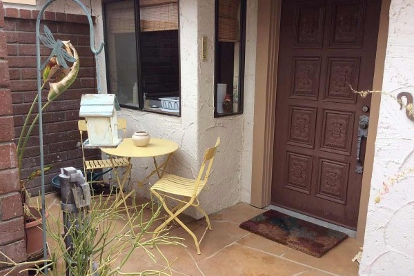 [Image: Palm Springs 2 BR Casita Style Condo on the Pool with Garage]