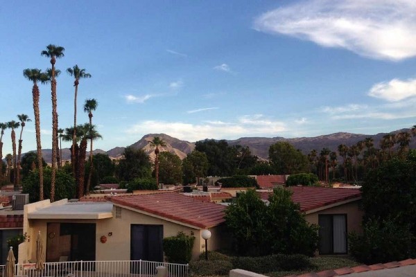 [Image: New Listing! Remodeled Townhouse in Cathedral Canyon Near Palm Springs]
