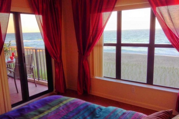 [Image: Available Labor Day Weekend! $700 / 7 Days All Included! Stunning Ocean View!]