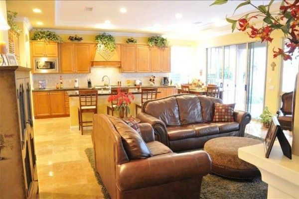 [Image: Experience the Most Spectacular Home in La Quinta! Ask for Our Guest Specials!]