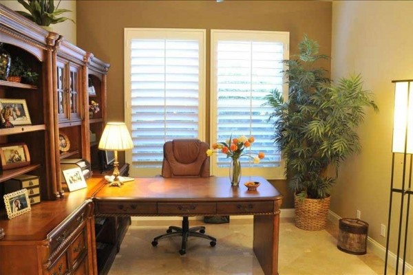 [Image: Experience the Most Spectacular Home in La Quinta! Ask for Our Guest Specials!]