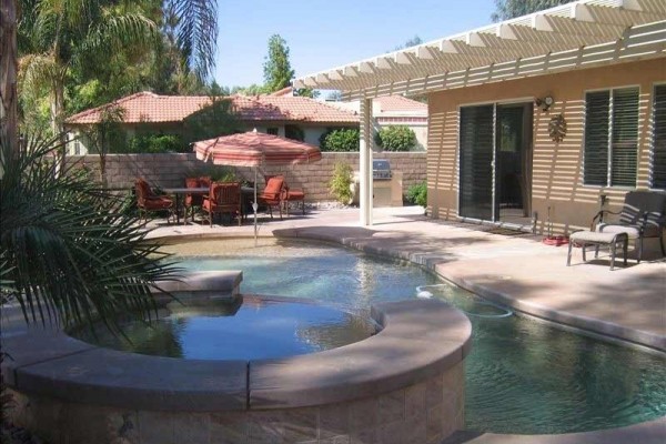 [Image: Gorgeous 4BR/3BA Home on the Course with Pool/Spa]