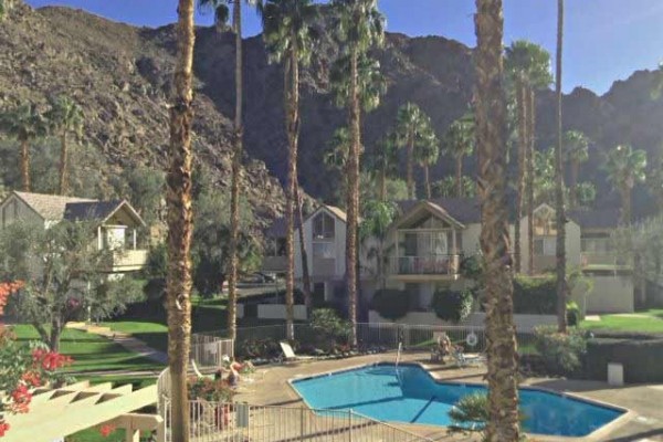 [Image: Indian Wells Hideaway with Spectacular Views]