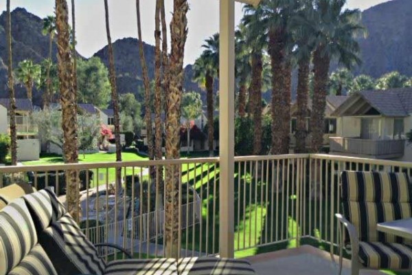 [Image: Indian Wells Hideaway with Spectacular Views]