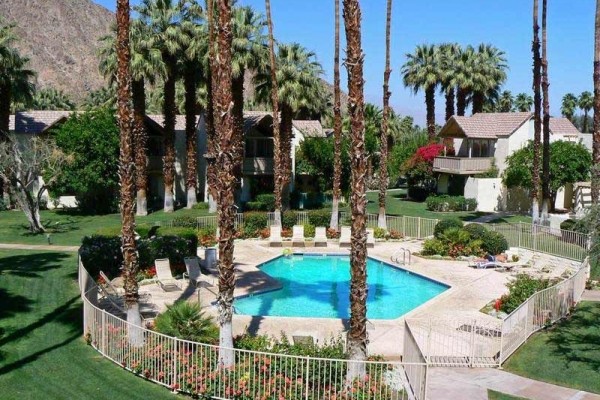 [Image: Indian Wells 2-Bedroom Mountain Cove Townhouse - Nice!]