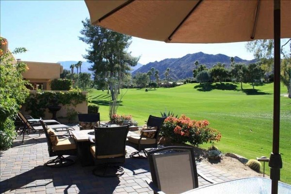 [Image: Relaxing Retreat on the 10th Green in Prestigious Ironwood Cc]