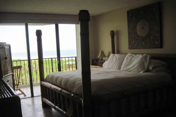 [Image: Absolutely Gorgeous Beachfront Condo Ft Pierce Vero Beach FL]